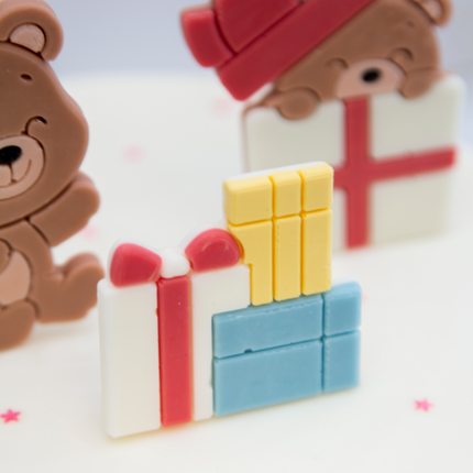 Finished chocolate party bears in various colors gifts 