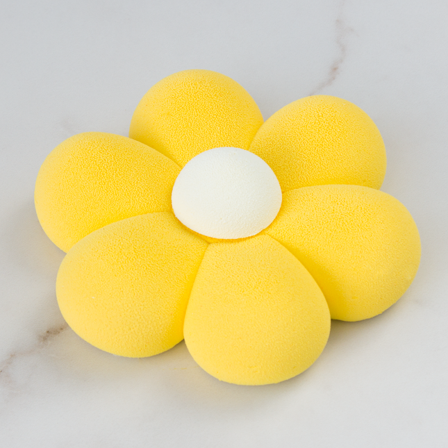 Handmade daisy flower silicone cake mold with detailed petal texture