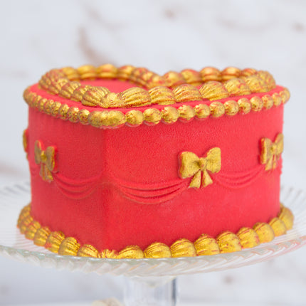 Lambeth Heart Vintage Cake Silicone Mold