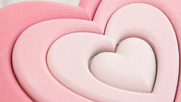 Large heart cake mold with romantic design