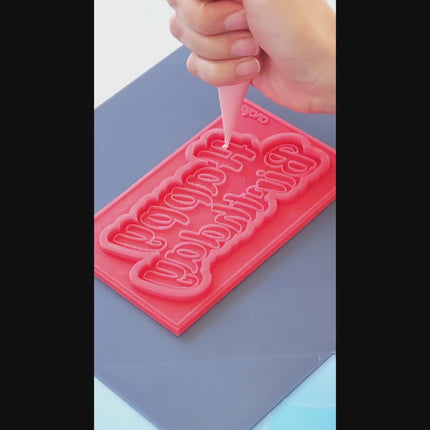 Video showing how the Happy Birthday silicone mold is used