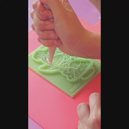 Video showing how the fairy silicone mold is used