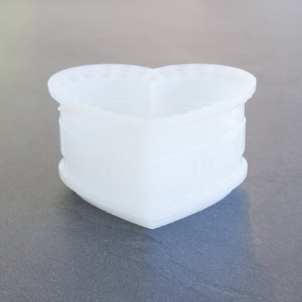 Lambeth Heart Vintage Cake Silicone Mold
